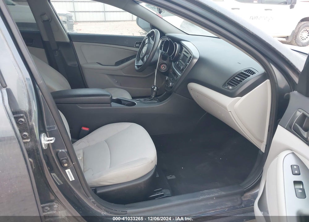 2015 KIA OPTIMA LX VIN: KNAGM4A71F5572662