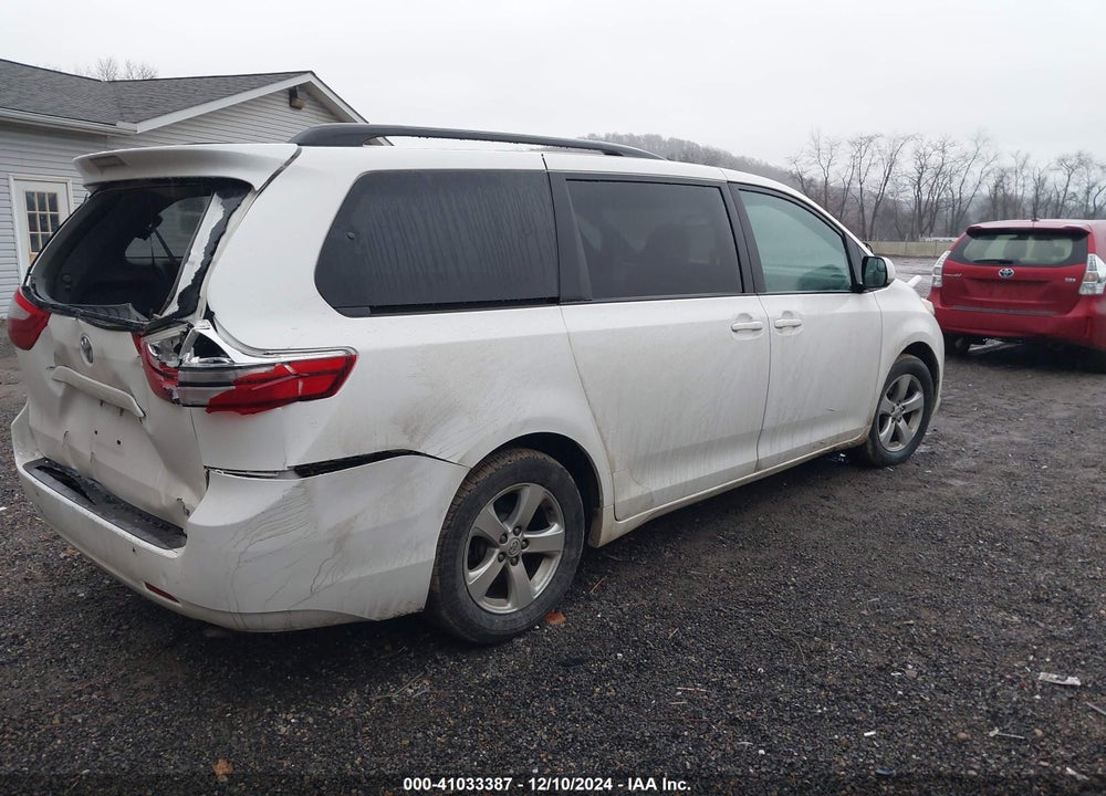 2015 TOYOTA SIENNA LE 8 PASSENGER VIN: 5TDKK3DC0FS575018