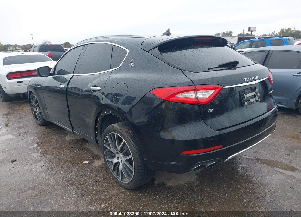 2017 MASERATI LEVANTE VIN: ZN661XUL8HX250673
