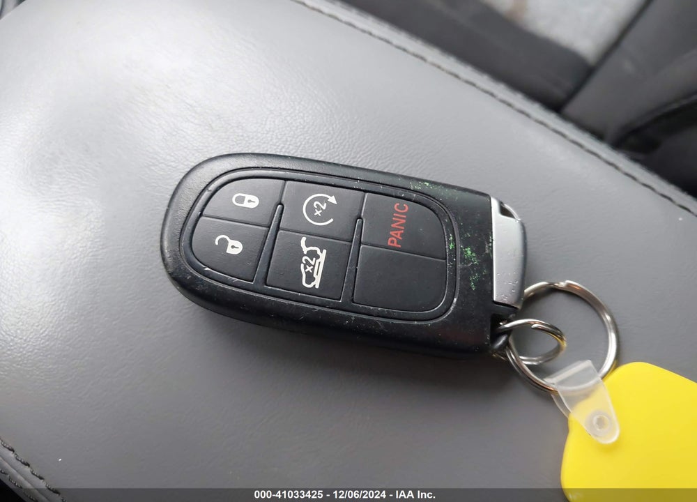 2014 JEEP CHEROKEE LATITUDE VIN: 1C4PJLCS5EW117359