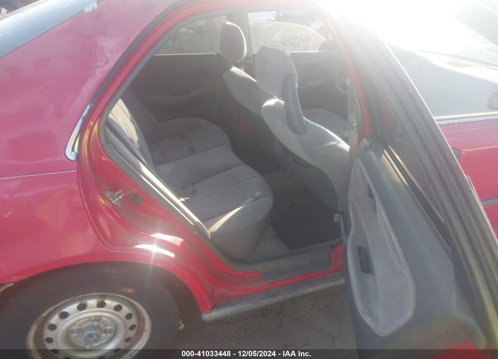 1993 HONDA CIVIC DX VIN: 1HGEG8646PL020709