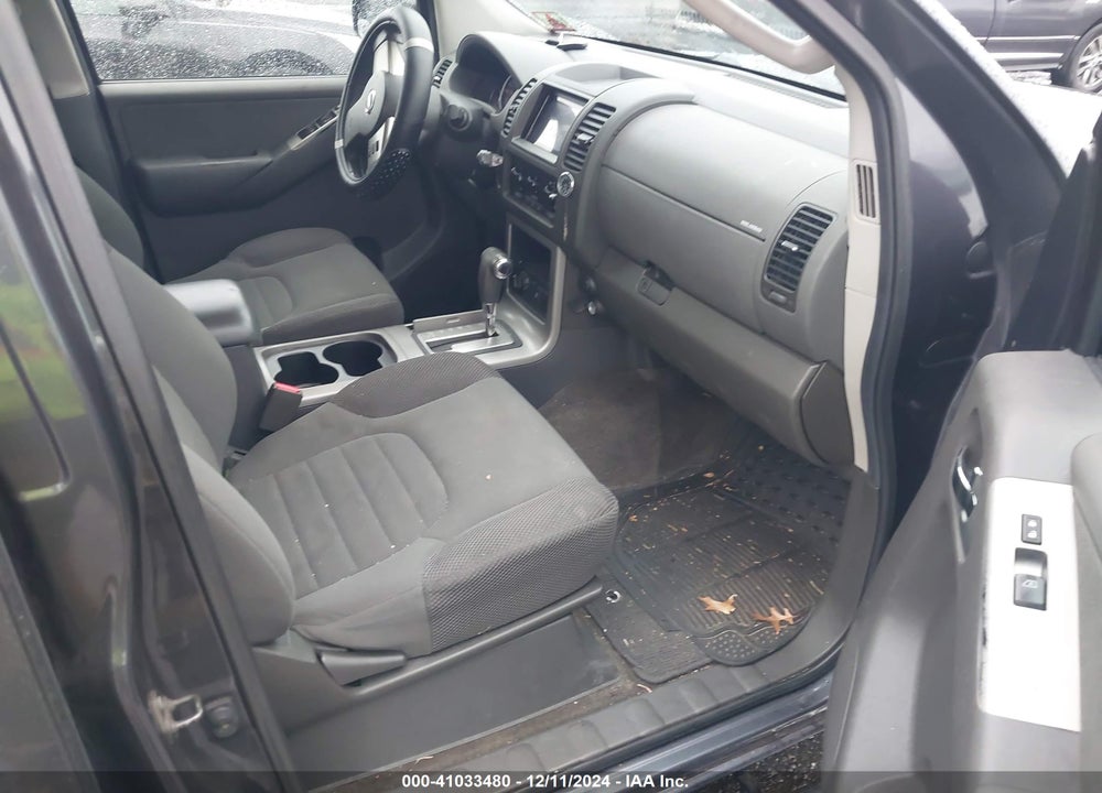 2011 NISSAN PATHFINDER S VIN: 5N1AR1NB2BC607105