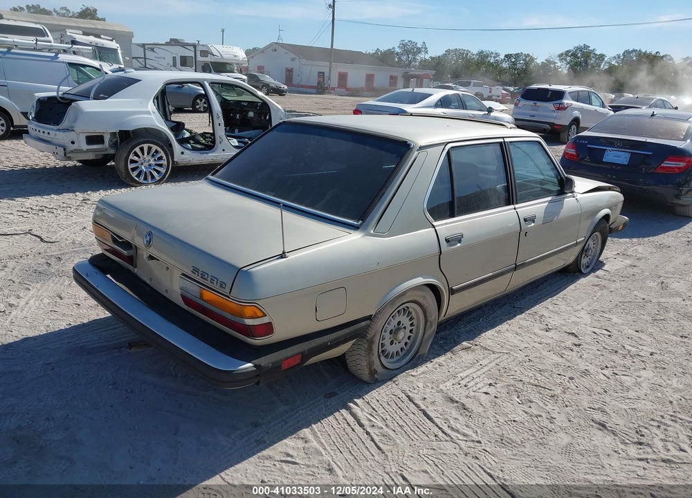 1985 BMW 528 E VIN: WBADK7306F9358768