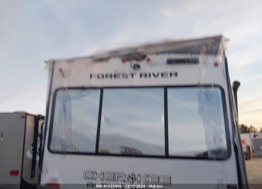 2025 FOREST RIVER CHEROKEE ALPHA WOLF VIN: 5ZT2CKRB1S2014785