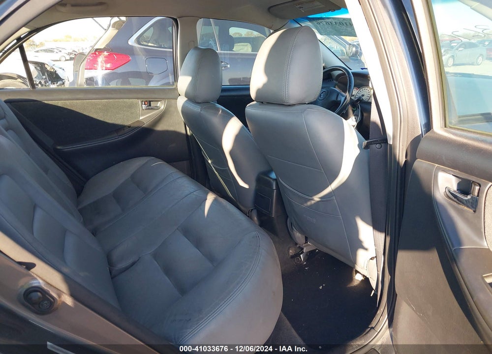 2007 TOYOTA COROLLA S VIN: 1NXBR32EX7Z807410