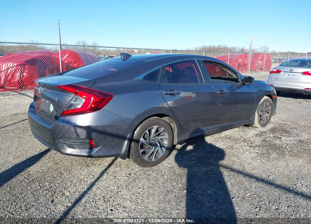 2017 HONDA CIVIC VIN: 19XFC2F77HE004924