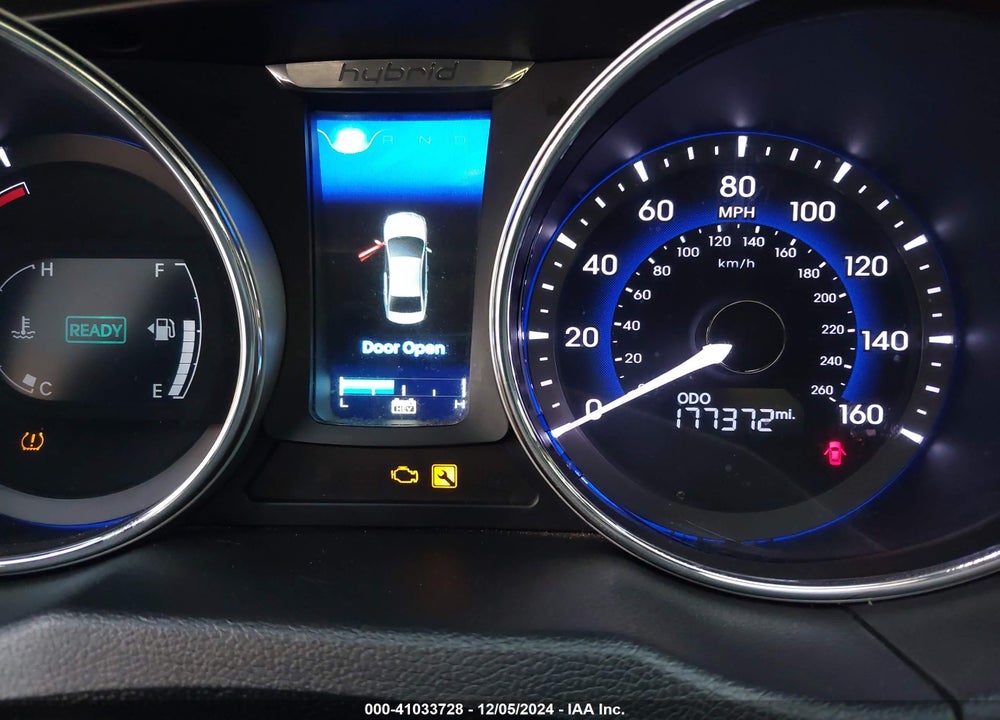 2014 HYUNDAI SONATA HYBRID LIMITED VIN: KMHEC4A47EA111986
