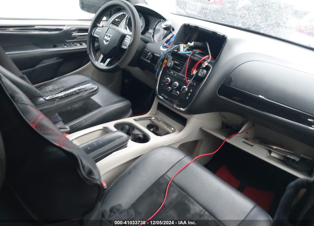 2017 DODGE GRAND CARAVAN SXT VIN: 2C4RDGCGXHR596345