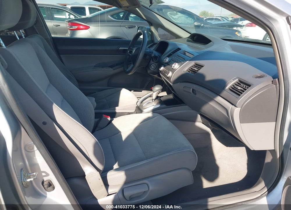 2009 HONDA CIVIC LX VIN: 19XFA16589E049189