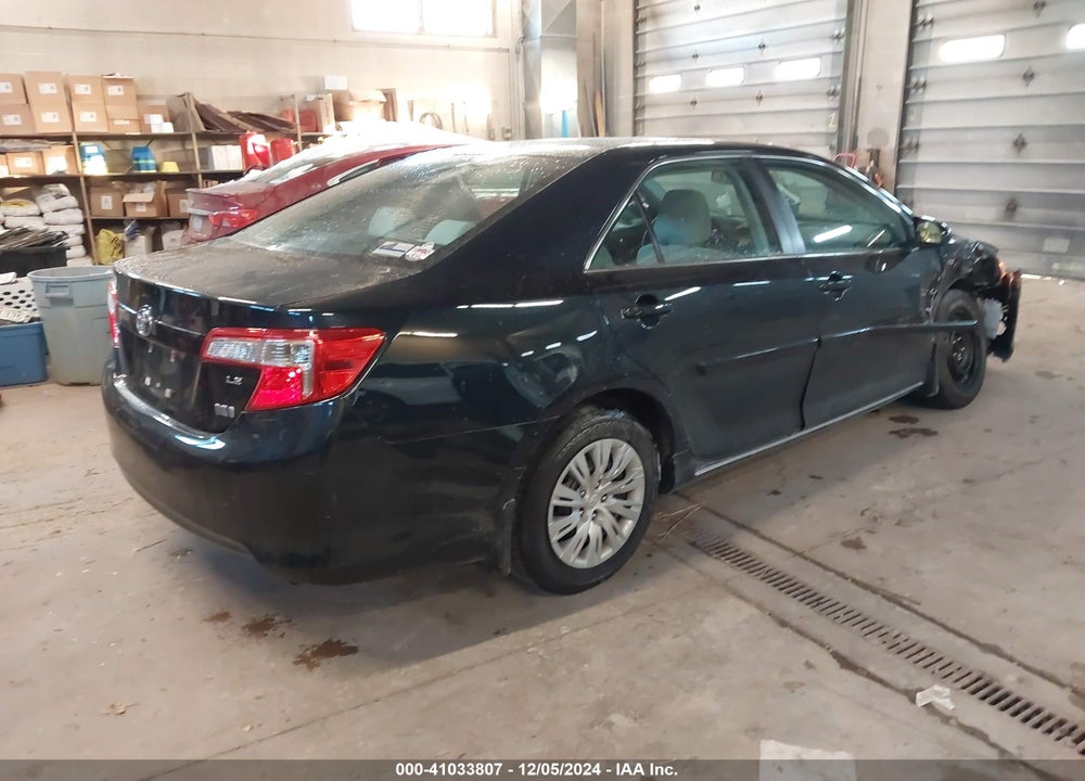 2014 TOYOTA CAMRY HYBRID LE VIN: 4T1BD1FK1EU102463