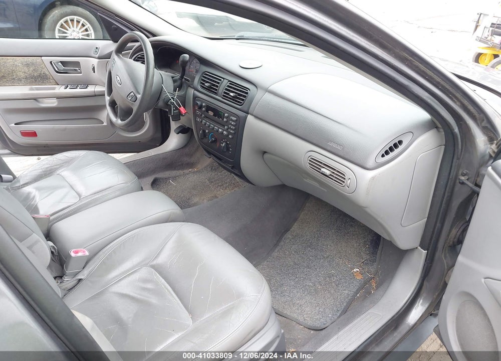 2002 FORD TAURUS SES VIN: 1FAFP55U92A248703