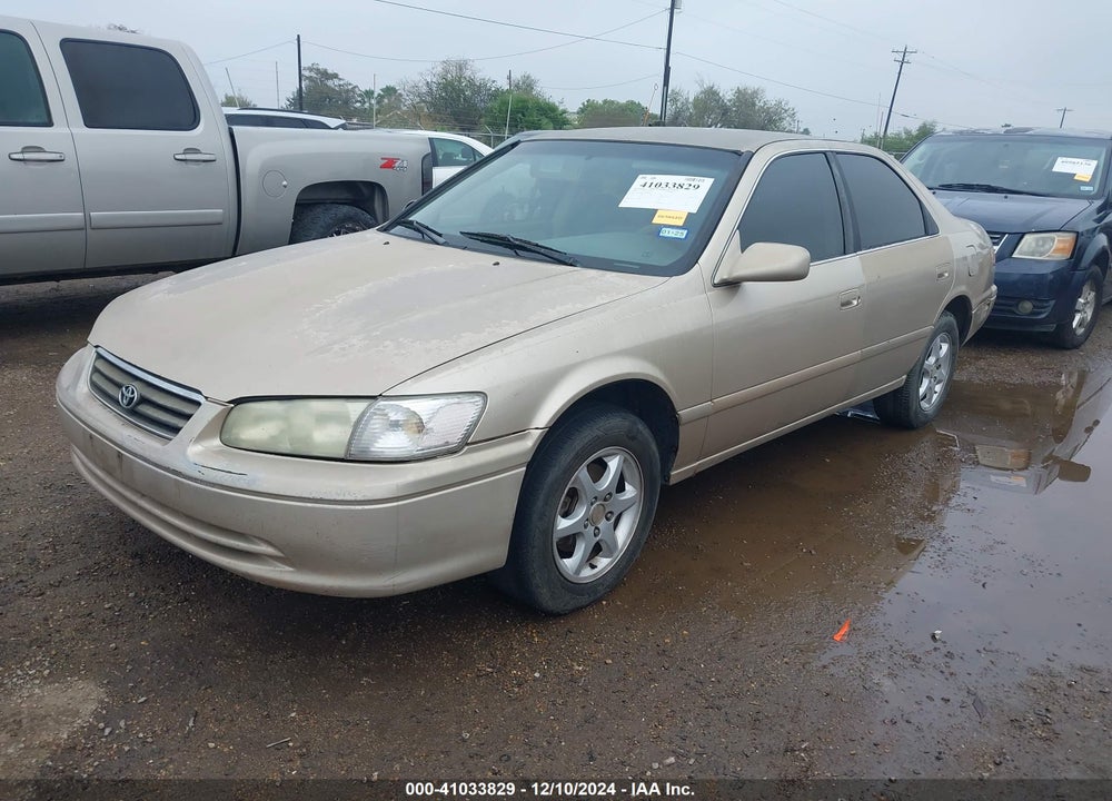 2000 TOYOTA CAMRY LE VIN: JT2BG22K0Y0403088