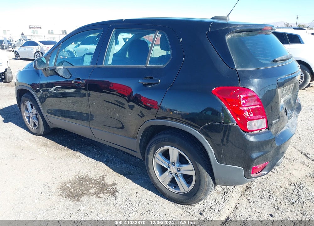 2019 CHEVROLET TRAX LS VIN: 3GNCJKSB8KL352938