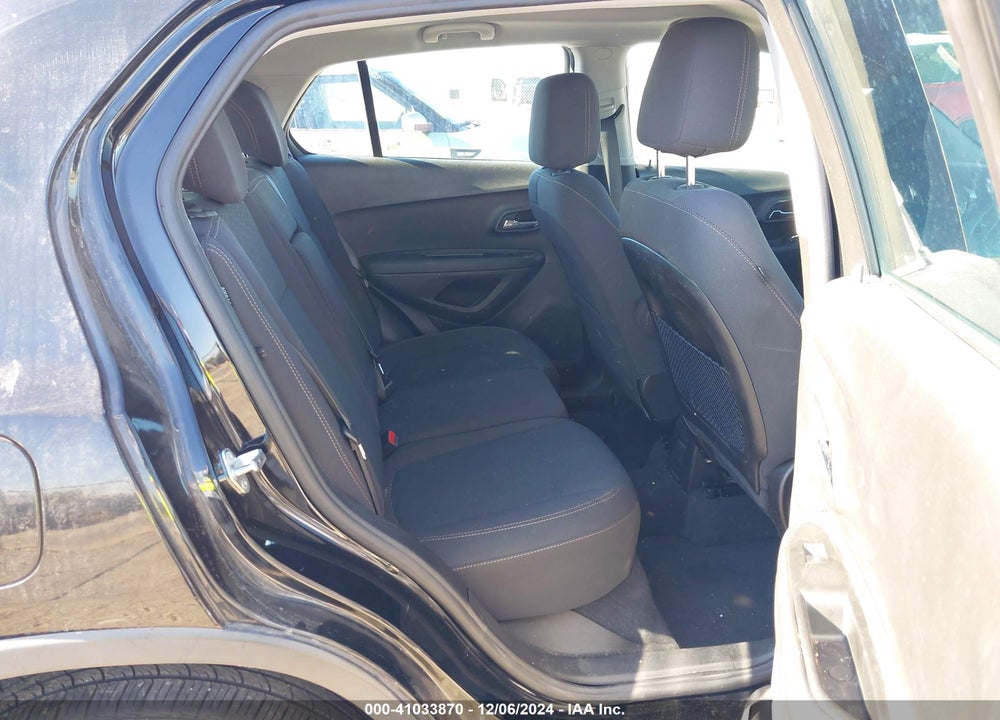 2019 CHEVROLET TRAX LS VIN: 3GNCJKSB8KL352938