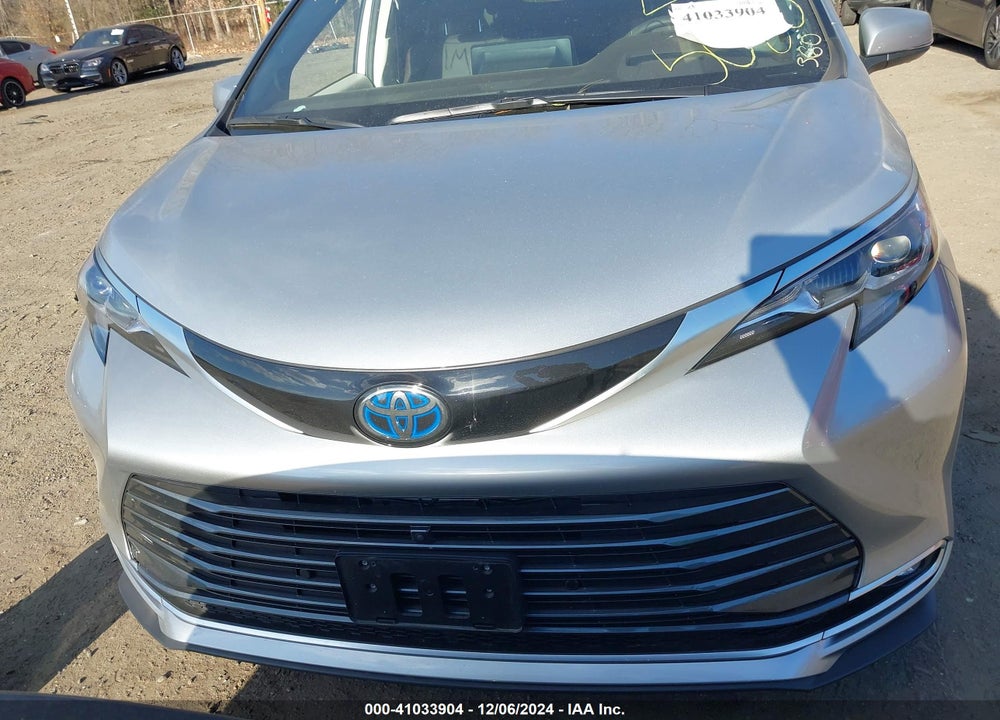 2024 TOYOTA SIENNA PLATINUM VIN: 5TDESKFCXRS109542