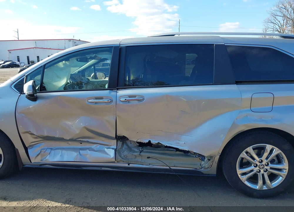 2024 TOYOTA SIENNA PLATINUM VIN: 5TDESKFCXRS109542