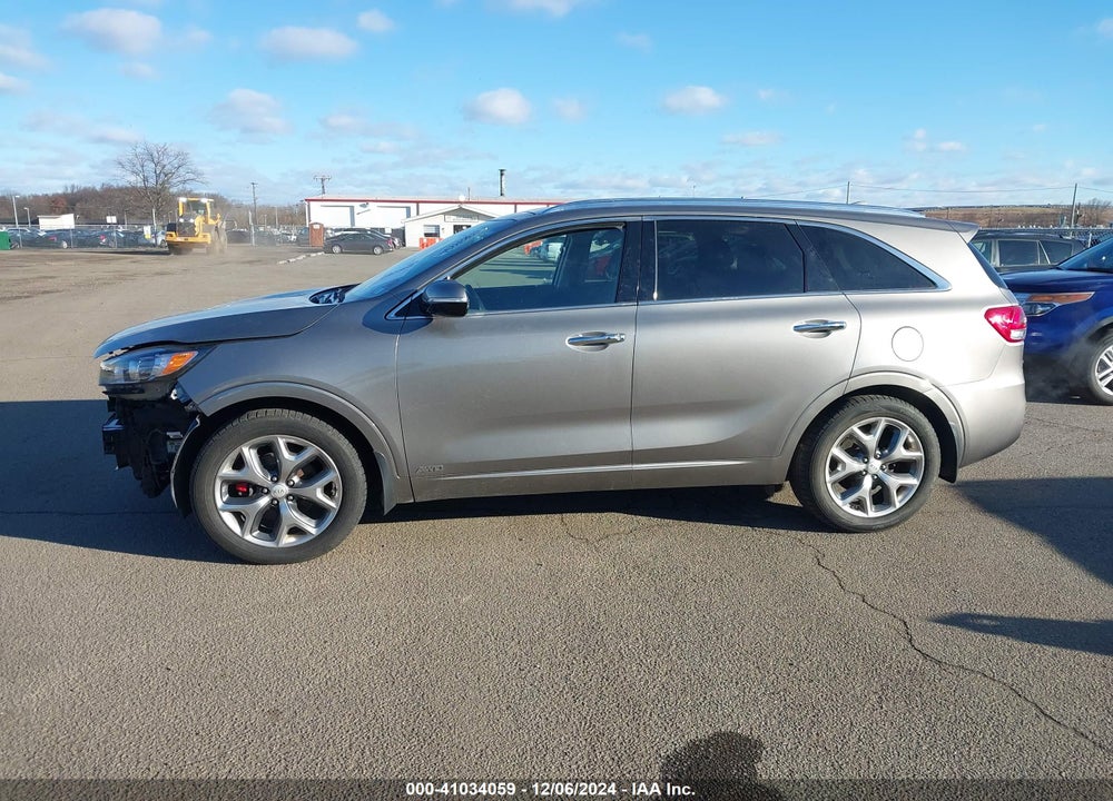 2017 KIA SORENTO 3.3L SX VIN: 5XYPKDA51HG255580