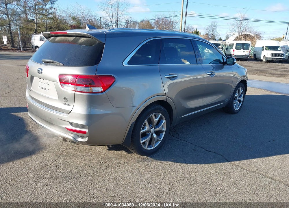 2017 KIA SORENTO 3.3L SX VIN: 5XYPKDA51HG255580