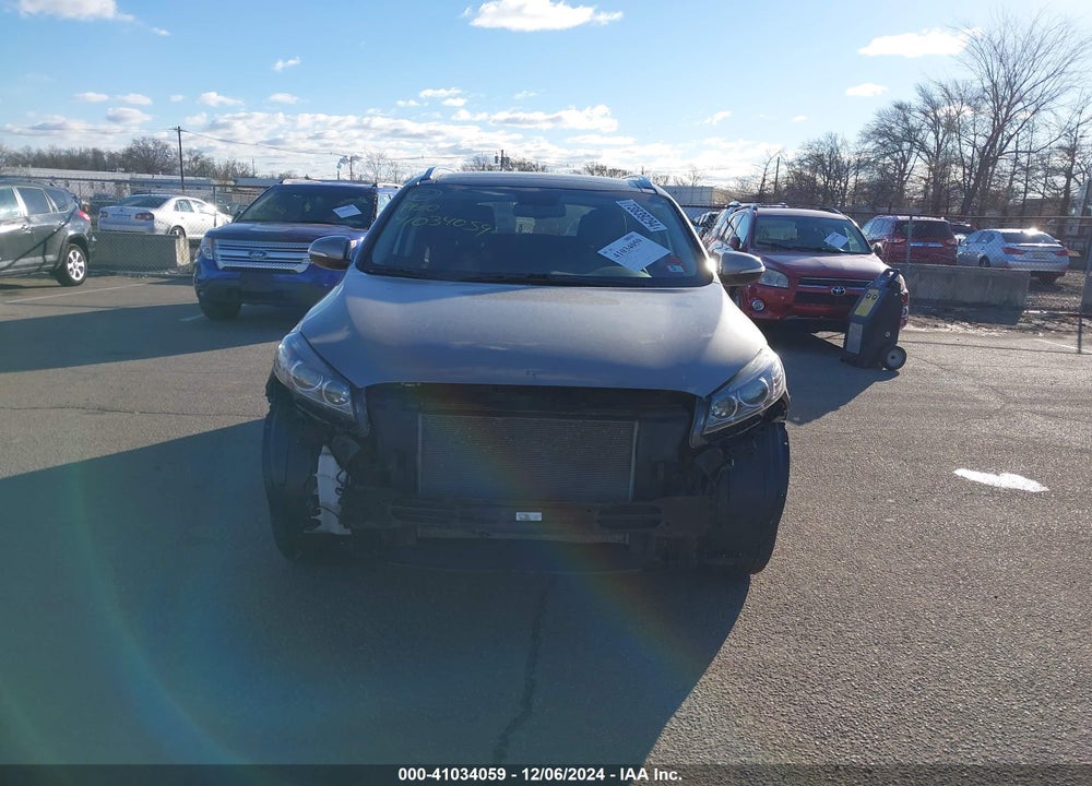 2017 KIA SORENTO 3.3L SX VIN: 5XYPKDA51HG255580
