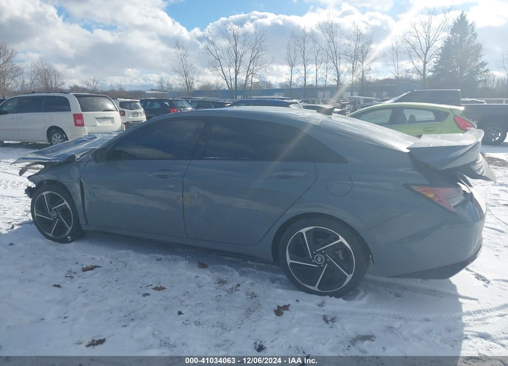 2022 HYUNDAI ELANTRA VIN: KMHLR4AFXNU362314