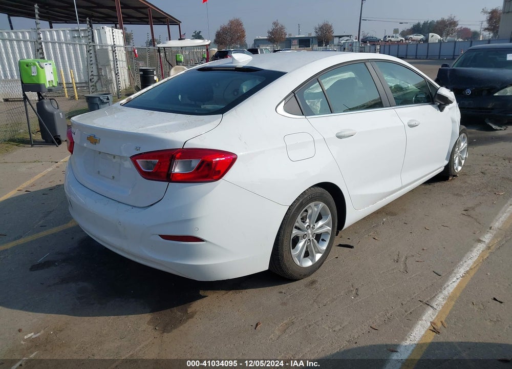 2019 CHEVROLET CRUZE LT VIN: 1G1BE5SM0K7144044