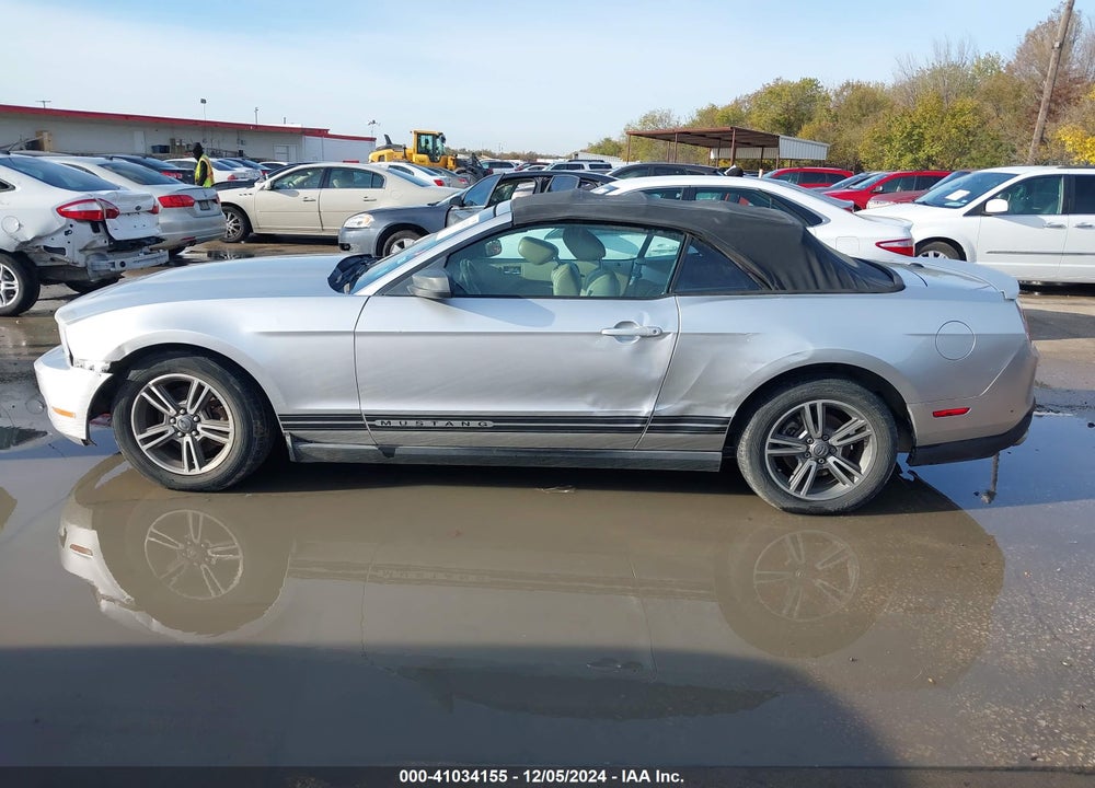 2011 FORD MUSTANG V6 PREMIUM VIN: 1ZVBP8EM9B5126598