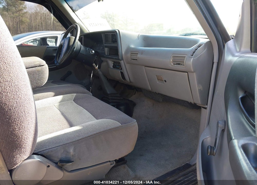 1994 FORD RANGER VIN: 1FTCR10U7RPA99982