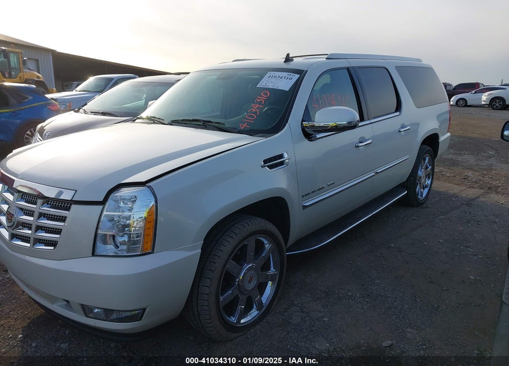2014 CADILLAC ESCALADE ESV LUXURY VIN: 1GYS4HEF4ER239122