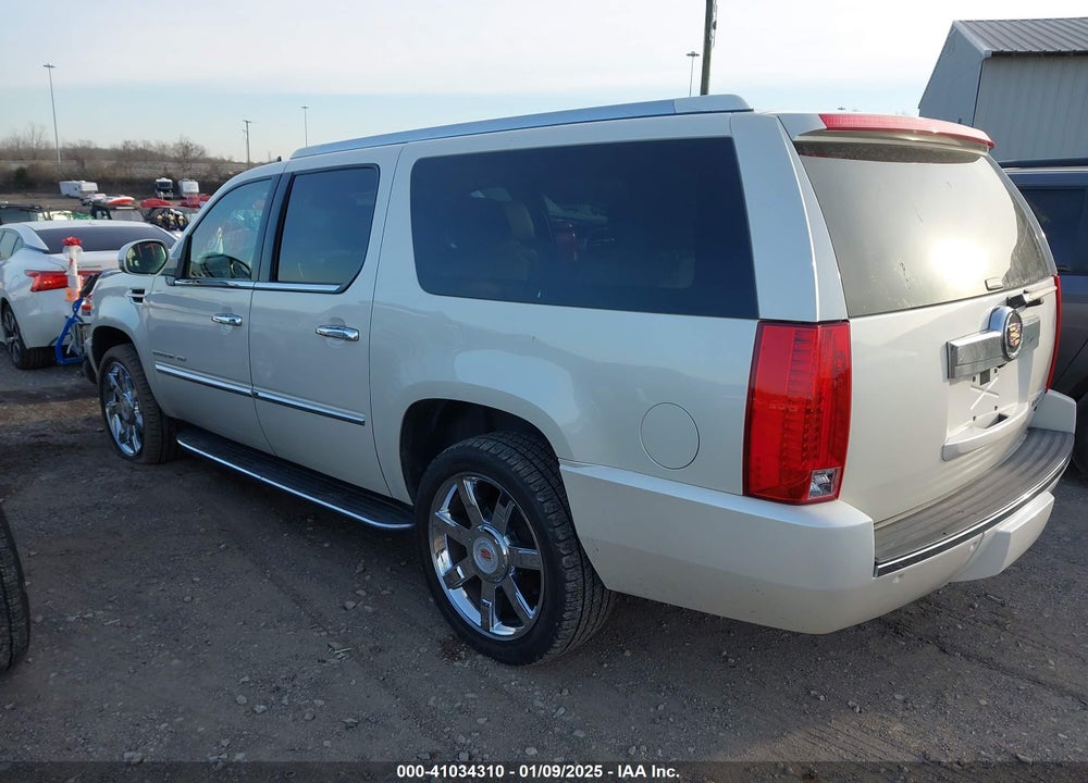 2014 CADILLAC ESCALADE ESV LUXURY VIN: 1GYS4HEF4ER239122