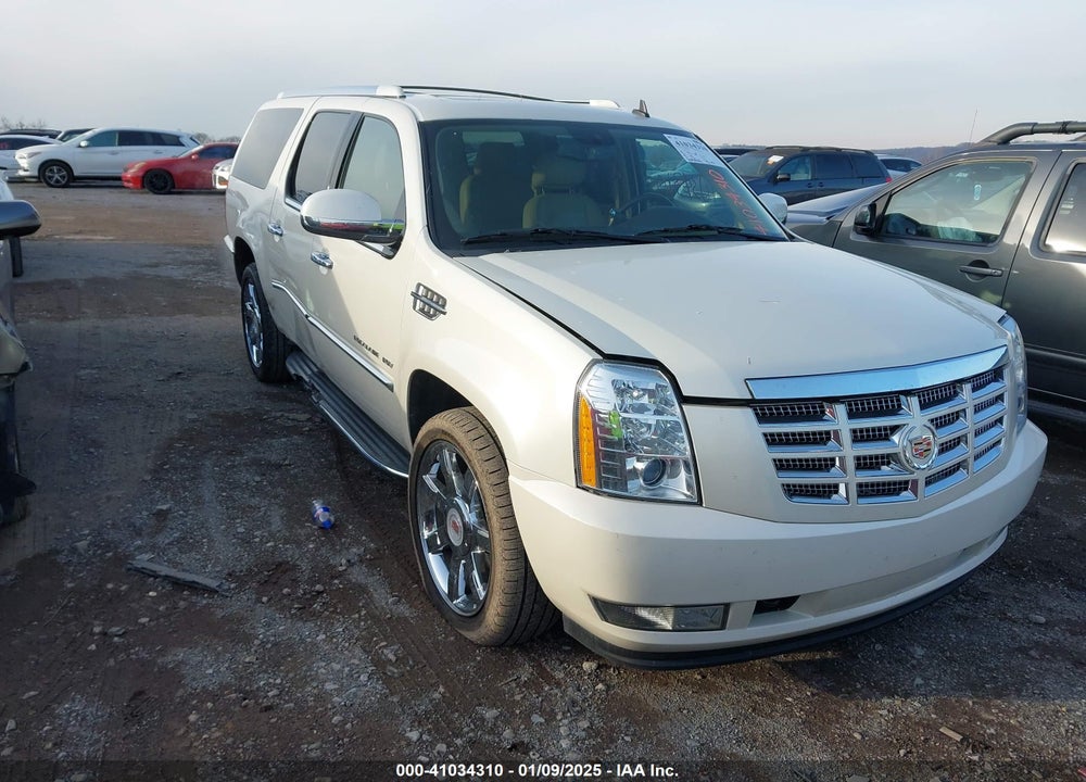 2014 CADILLAC ESCALADE ESV LUXURY VIN: 1GYS4HEF4ER239122