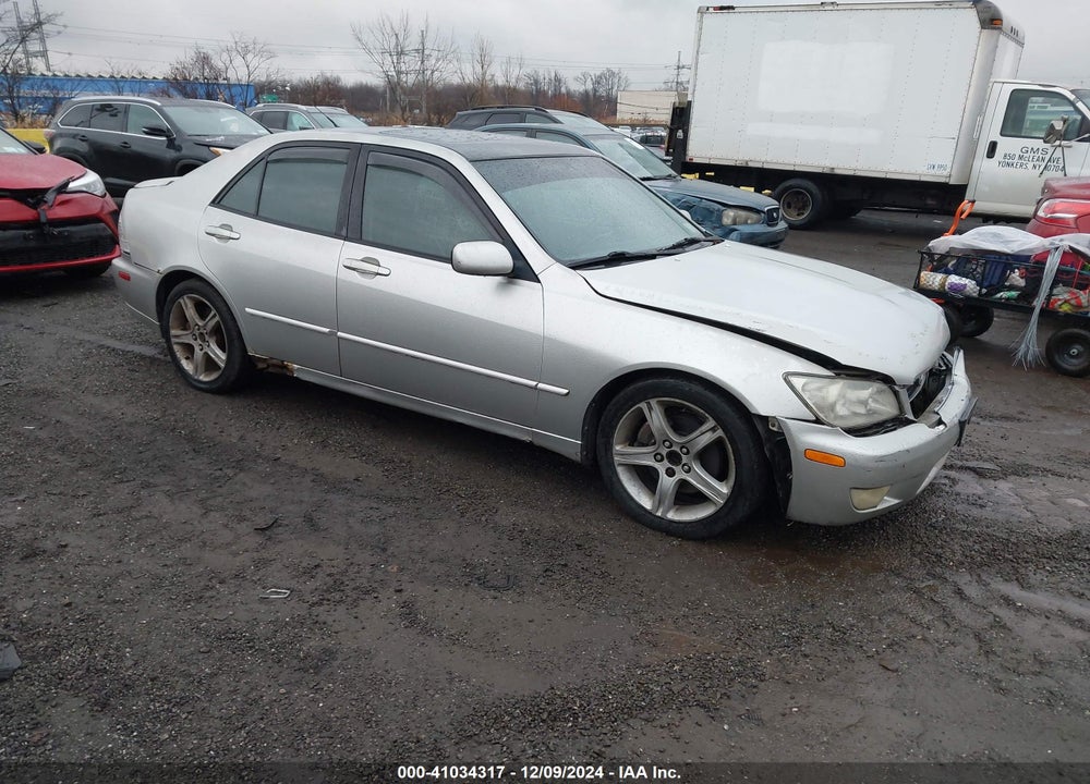 2003 LEXUS IS 300 VIN: JTHBD192X30067831