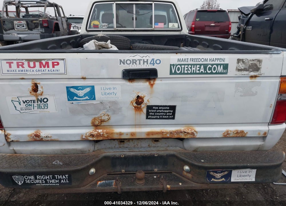 1986 TOYOTA PICKUP XTRACAB RN70 DLX VIN: JT4RN70D9G0015109