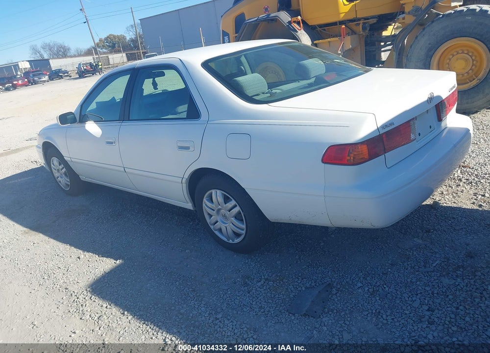 2001 TOYOTA CAMRY LE VIN: 4T1BG22KX1U769271