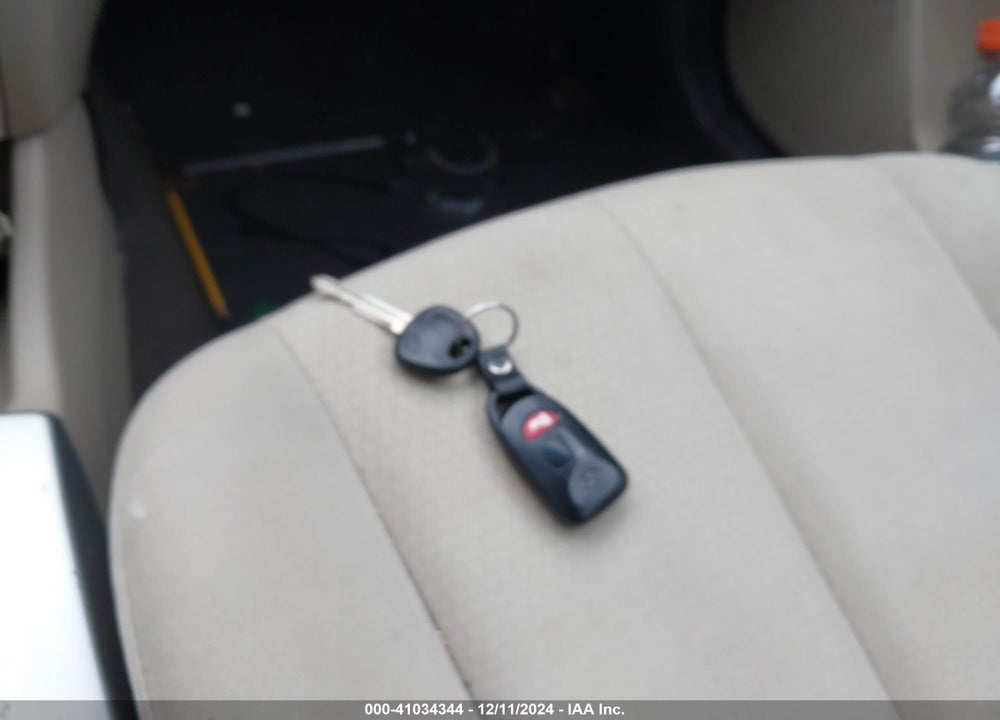 2009 HYUNDAI ELANTRA GLS VIN: KMHDU46D99U751350