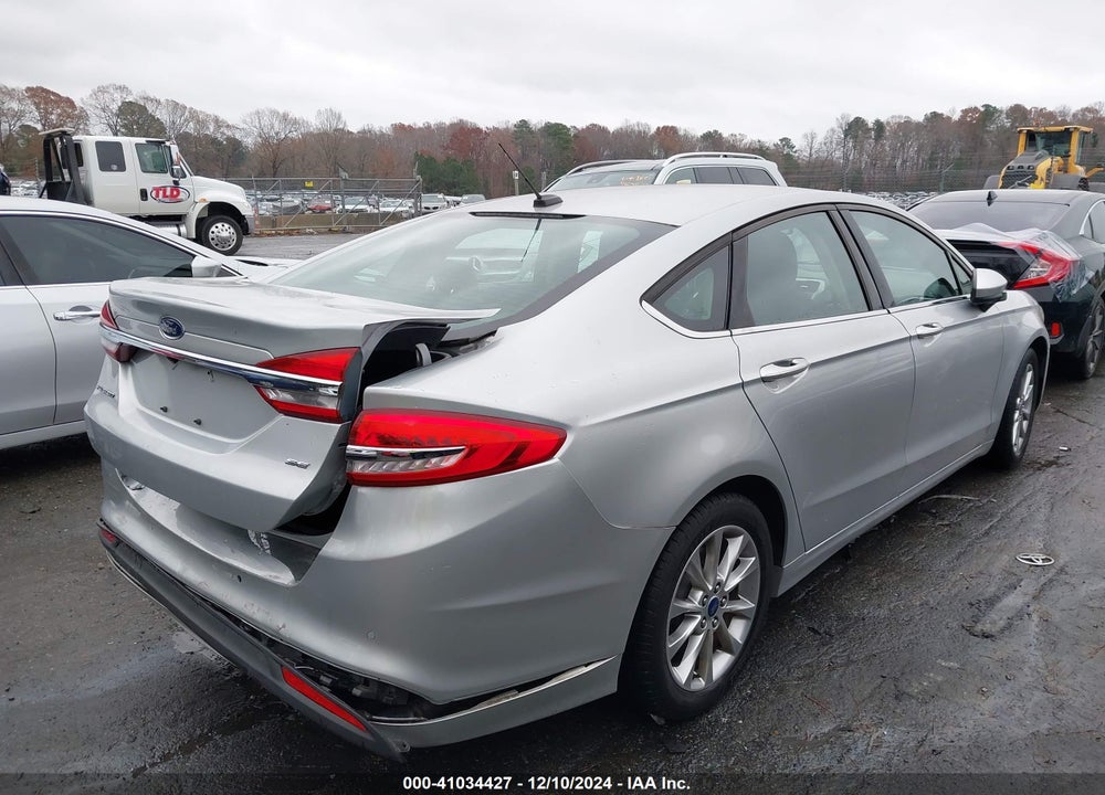 2017 FORD FUSION SE VIN: 3FA6P0H76HR198429