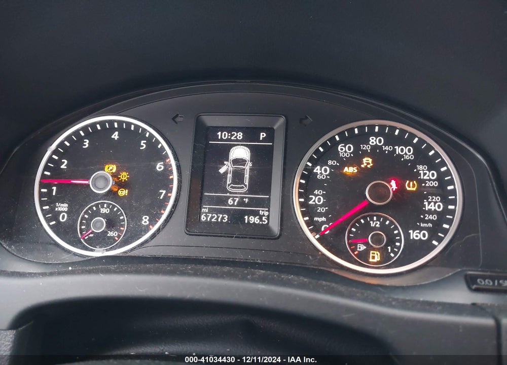 2016 VOLKSWAGEN TIGUAN S VIN: WVGBV7AX2GW569398