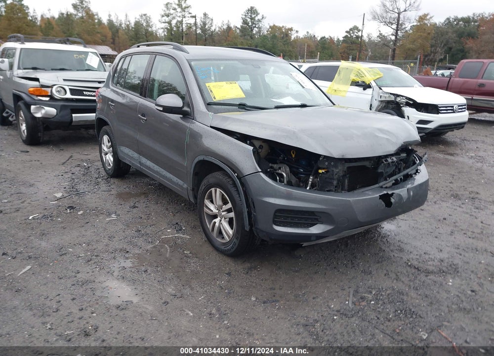 2016 VOLKSWAGEN TIGUAN S VIN: WVGBV7AX2GW569398