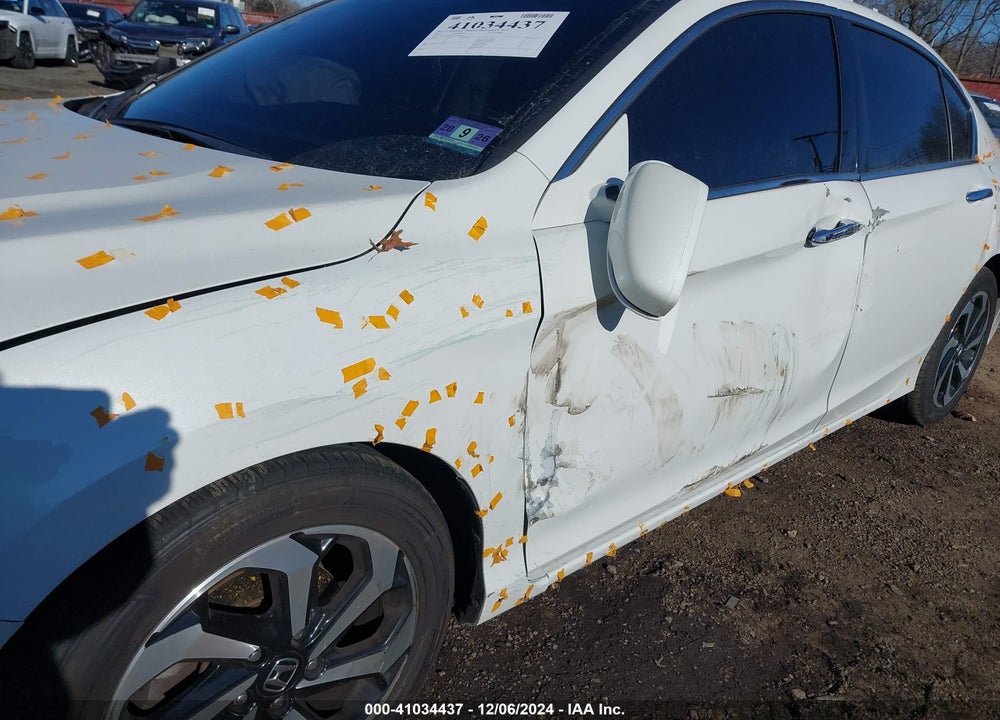 2017 HONDA ACCORD VIN: 1HGCR3F04HA042612
