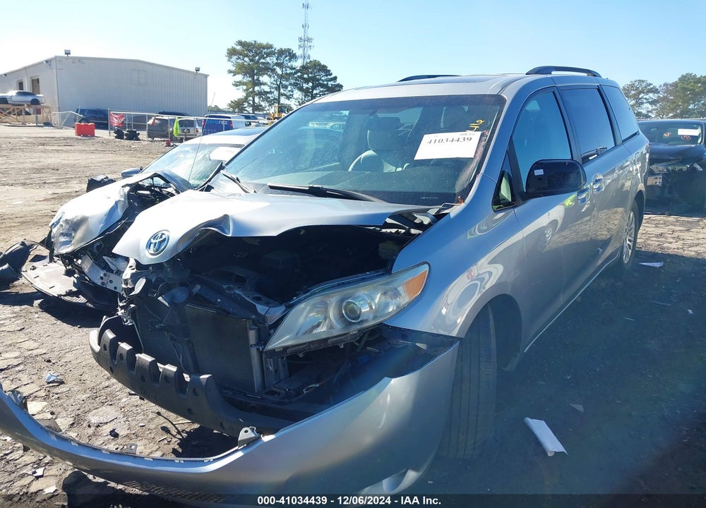 2011 TOYOTA SIENNA XLE V6 VIN: 5TDYK3DC0BS117046