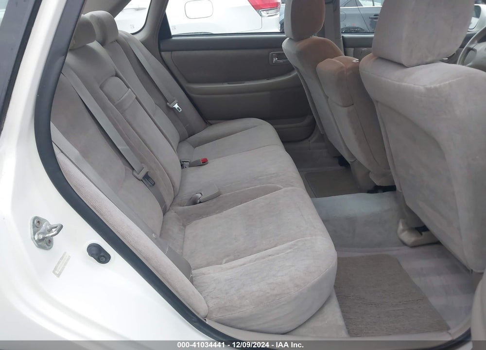 2002 TOYOTA AVALON XL VIN: 4T1BF28B72U202737