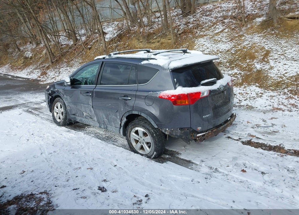 2013 TOYOTA RAV4 XLE VIN: 2T3RFREV4DW124823