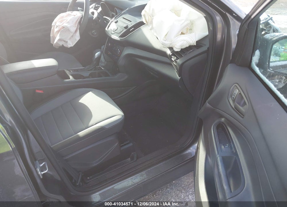 2017 FORD ESCAPE S VIN: 1FMCU0F70HUC01354