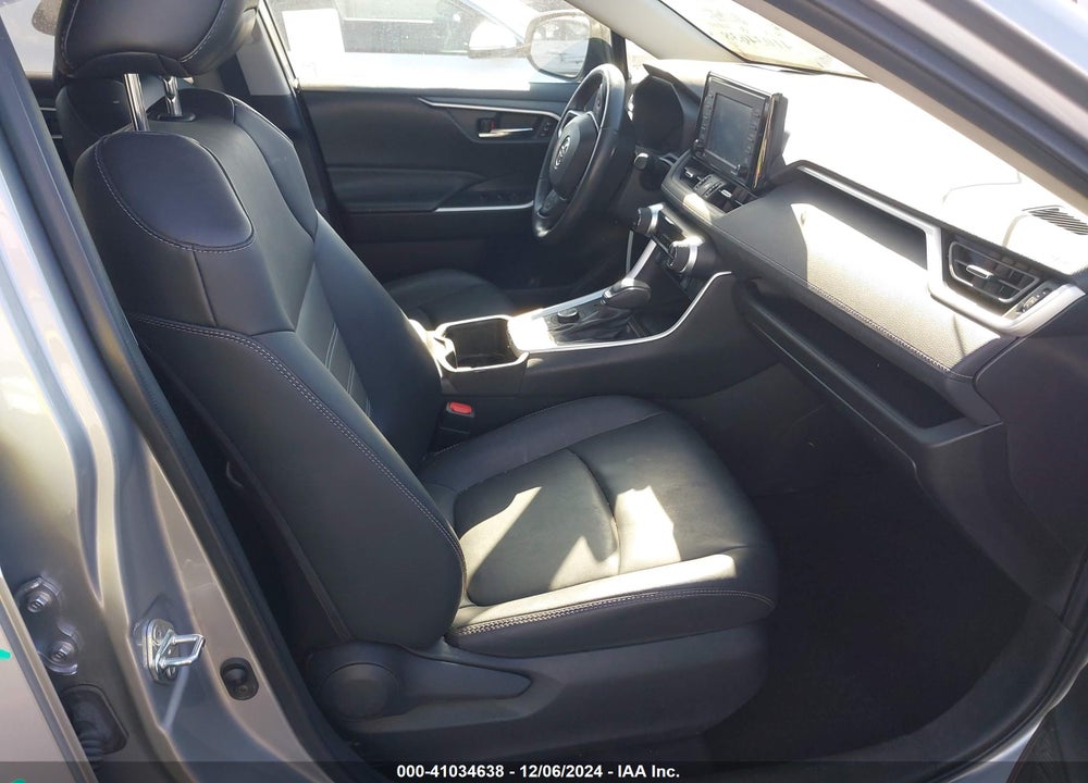 2022 TOYOTA RAV4 HYBRID XLE PREMIUM VIN: 2T3B6RFV6NW037538