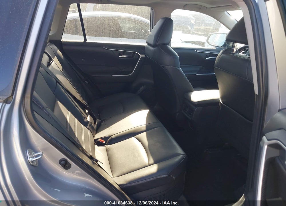 2022 TOYOTA RAV4 HYBRID XLE PREMIUM VIN: 2T3B6RFV6NW037538