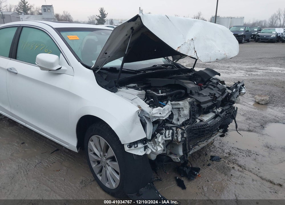 2013 HONDA ACCORD EX-L V-6 VIN: 1HGCR3F8XDA043831
