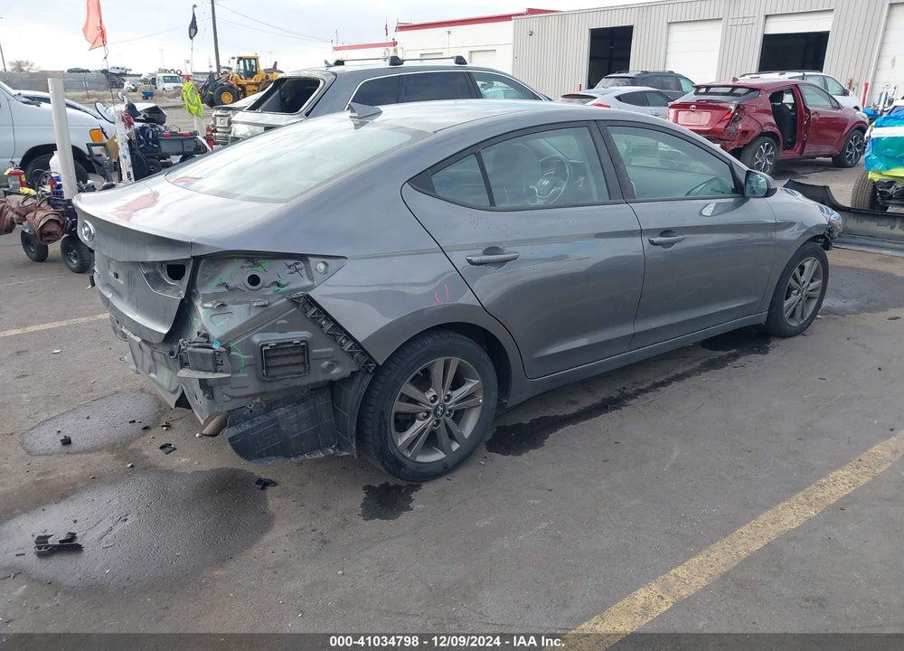 2018 HYUNDAI ELANTRA SEL VIN: 5NPD84LFXJH288454