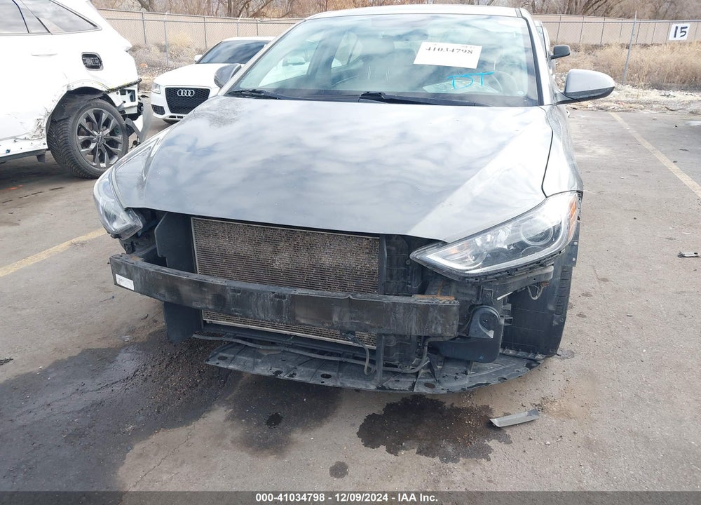 2018 HYUNDAI ELANTRA SEL VIN: 5NPD84LFXJH288454