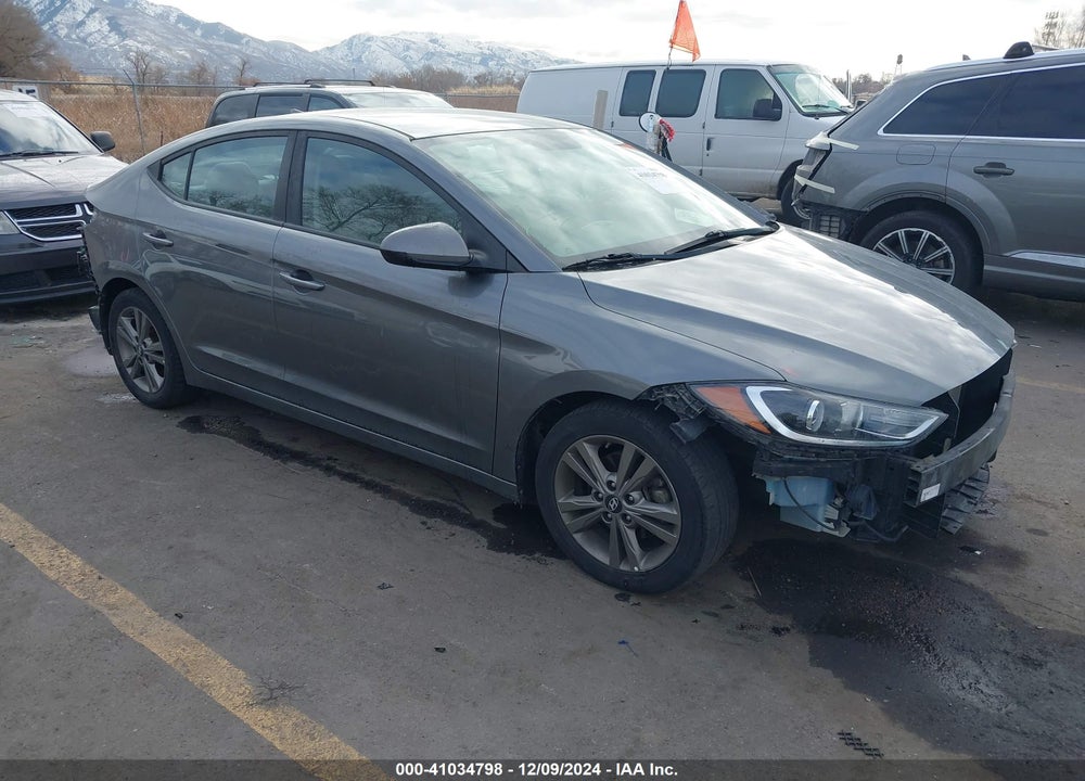 2018 HYUNDAI ELANTRA SEL VIN: 5NPD84LFXJH288454