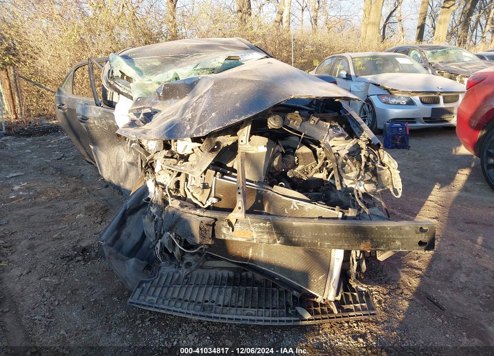 2019 TOYOTA COROLLA LE VIN: 5YFBURHE2KP944604
