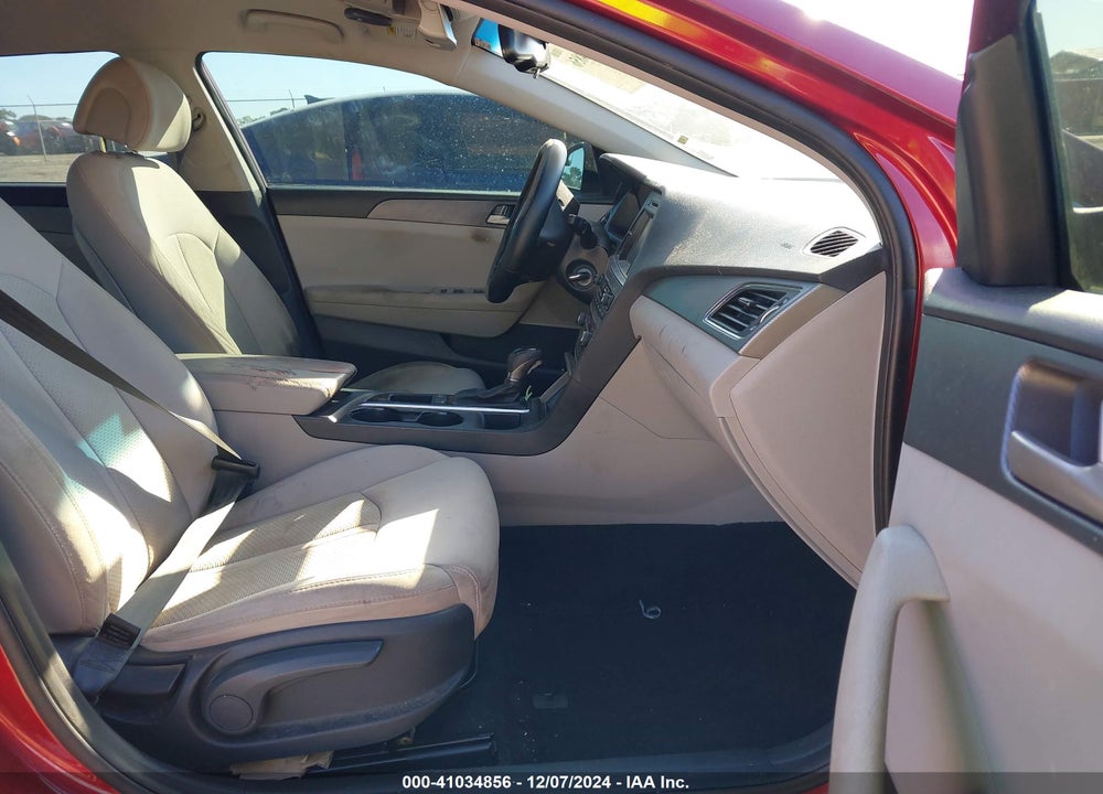 2016 HYUNDAI SONATA SE VIN: 5NPE24AF1GH363611